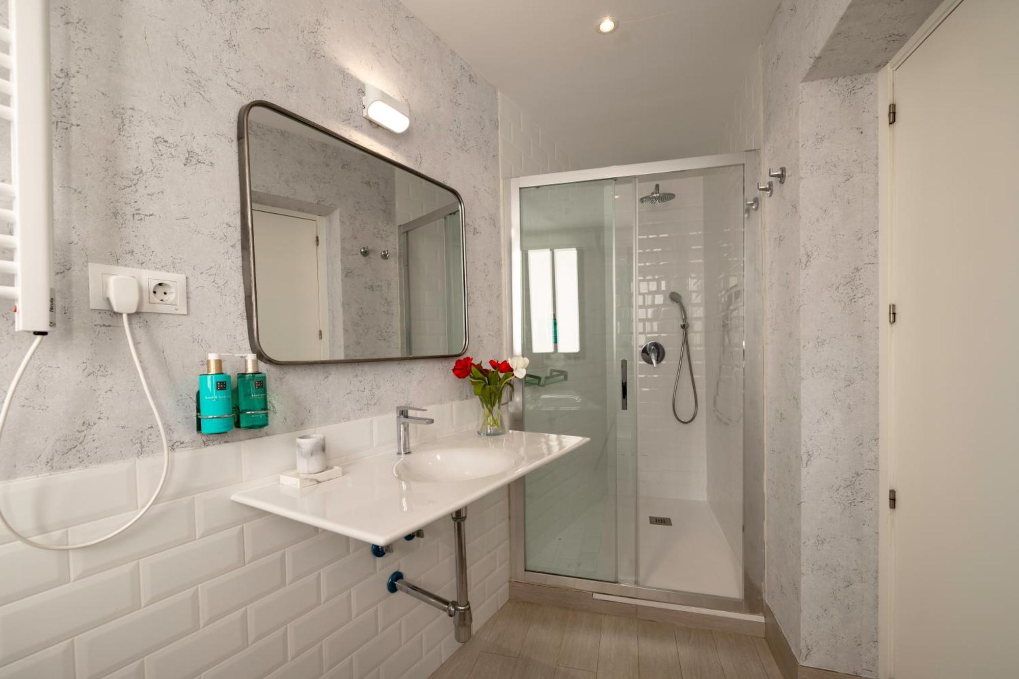 Mi Casa En Madrid- Spacious Apartments Callao Gran Via Luaran gambar